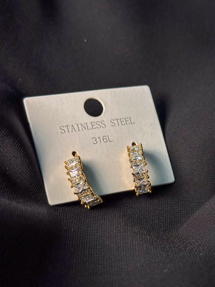 Gold Premium Baget Taşlı Kavisli Halka Küpe