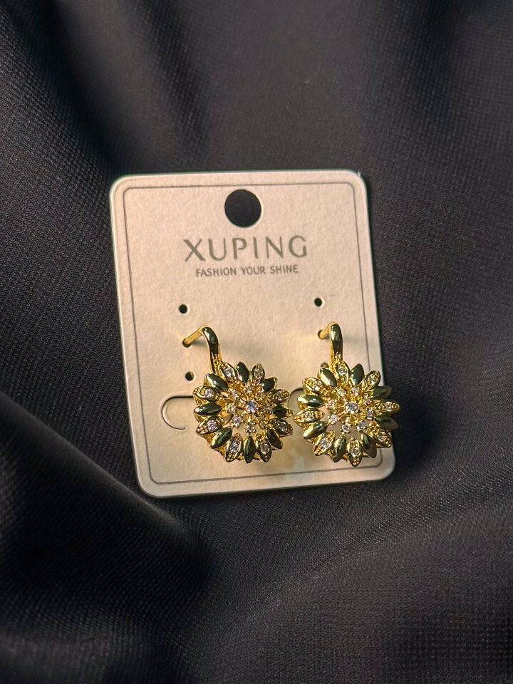 Gold Premium Çiçek Taşlı Küpe