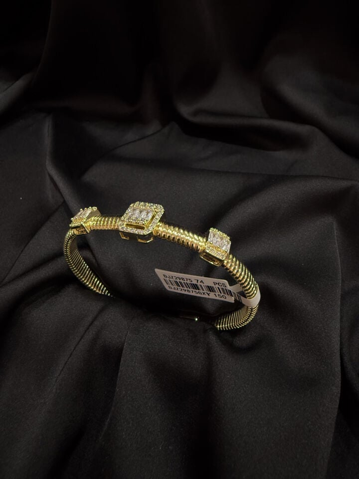 Gold Kare Taşlı Şerit Kelepçe Bilezik (Varyant)